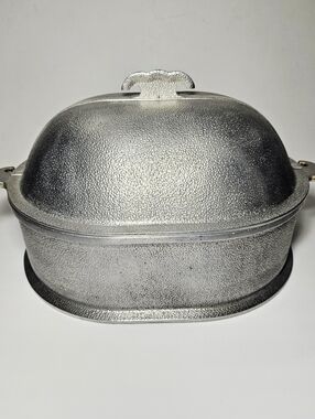 Vintage Guardian Service Hammered Aluminum 6 Qt Oval Dutch Oven Roaster w/Lid